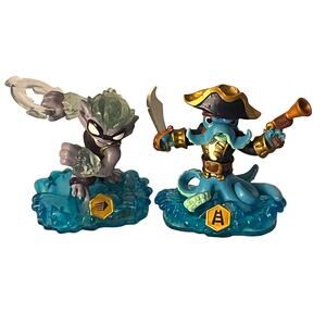 Skylanders Swap Force - Water Element - Lot of 2 - Freeze Blade and Wash Buckler